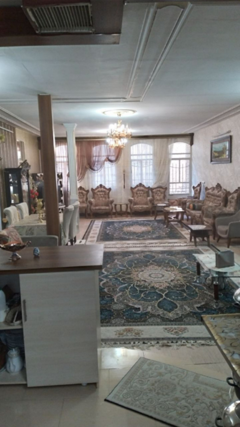 ویلا 270 متری دو خوابه در ملایر