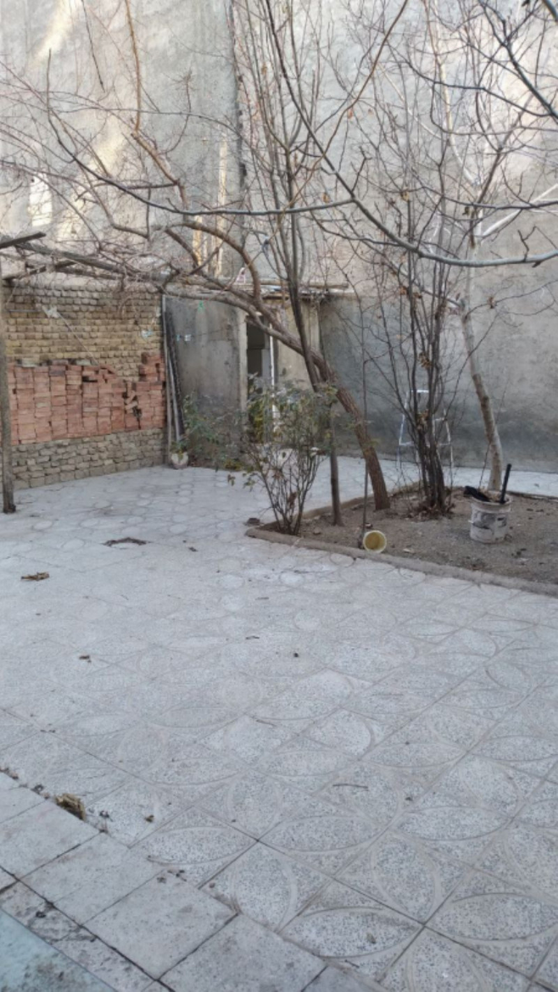 ویلا 270 متری دو خوابه در ملایر