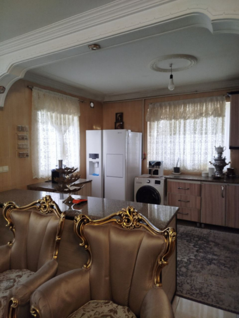 آپارتمان 81 متری دو خوابه در ملایر