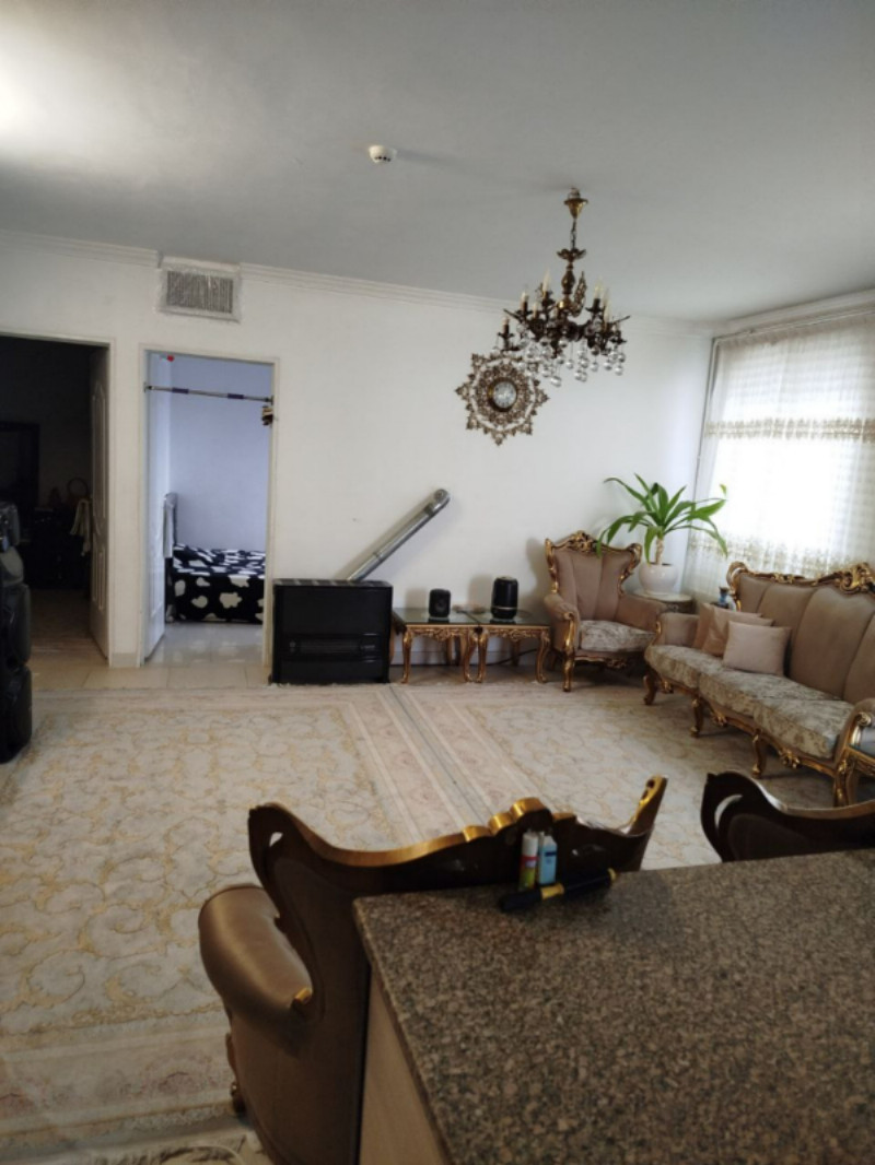 آپارتمان 81 متری دو خوابه در ملایر