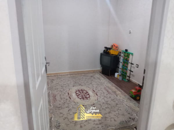 آپارتمان 85 متری دو خوابه در امیریه شهریار