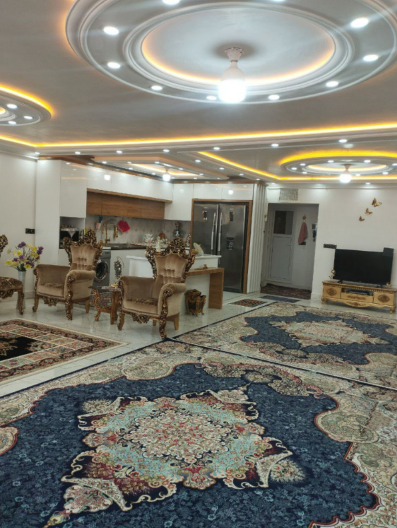 آپارتمان 130 متری یک خوابه در نامیله ملایر