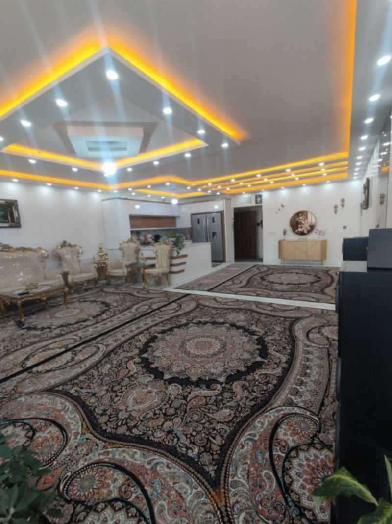 آپارتمان 130 متری یک خوابه در نامیله ملایر