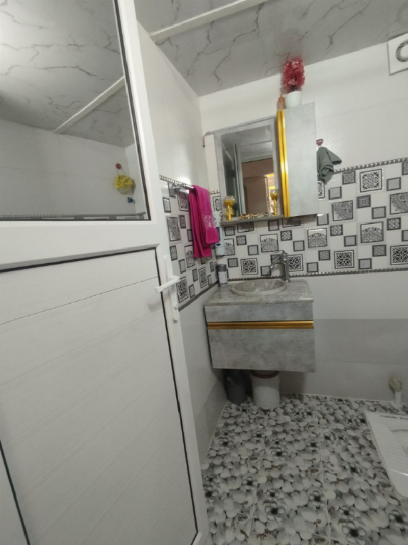 آپارتمان 130 متری یک خوابه در نامیله ملایر