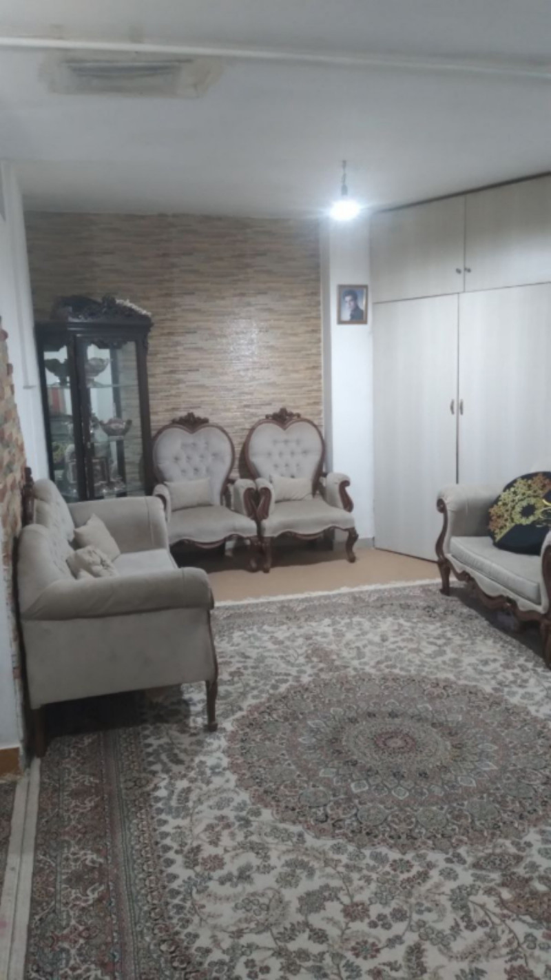 آپارتمان 71 متری دو خوابه در میدان سرو ملایر