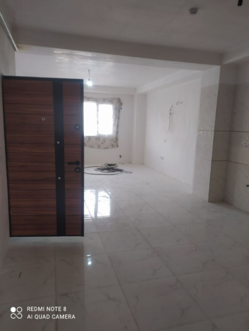 آپارتمان 80 متری دو خوابه در ملایر