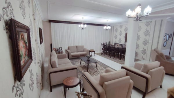آپارتمان 135 متری دو خوابه در جهان نما همدان