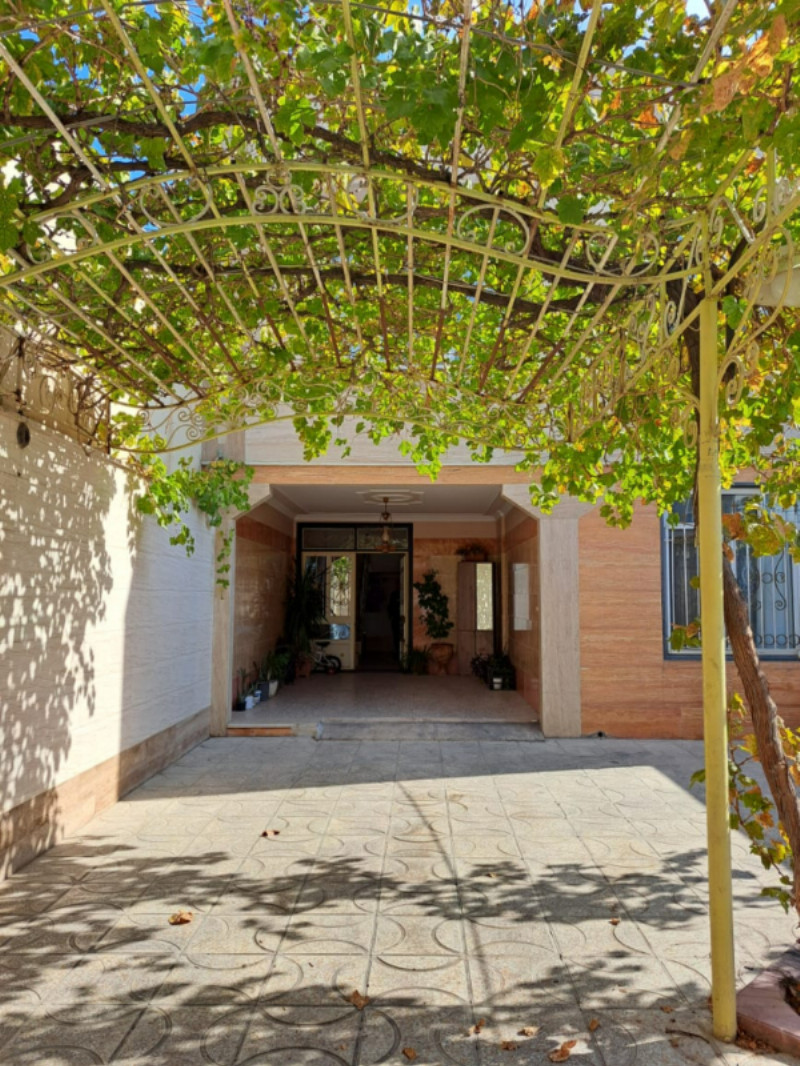 ویلا 240 متری سه خوابه در فلکه پنجم فردیس