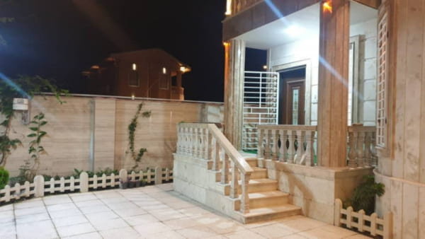 ویلا 200 متری دو خوابه در زیباکنار