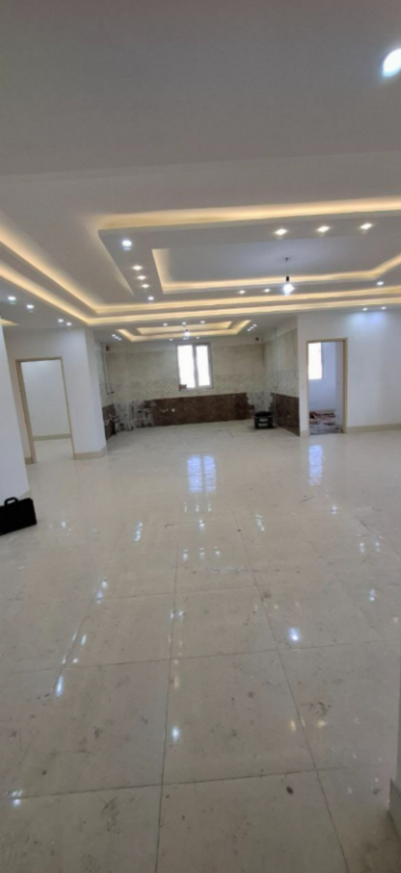 آپارتمان 155 متری سه خوابه در میدان قائم ملایر1269935937
