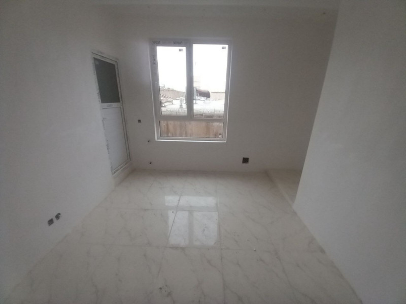 آپارتمان 85 متری دو خوابه در خیابان هوشنگ حاتمی ملایر1269885888