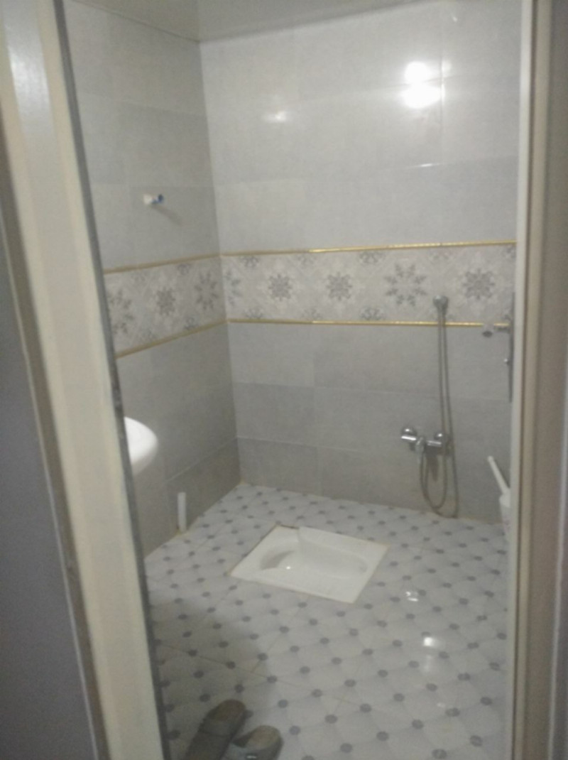 آپارتمان 145 متری سه خوابه در خیابان رنجبر ملایر1269915921