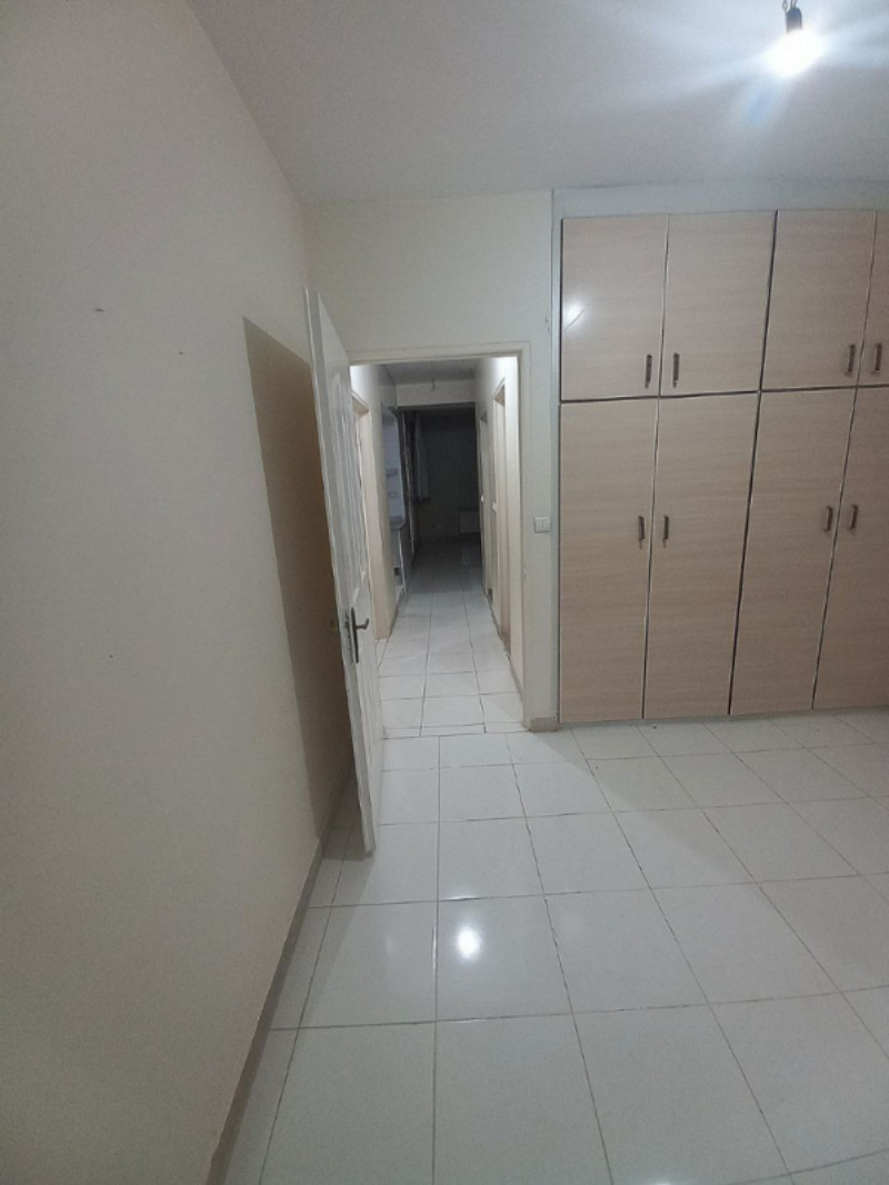 آپارتمان 80 متری دو خوابه در ولیعصر تبریز