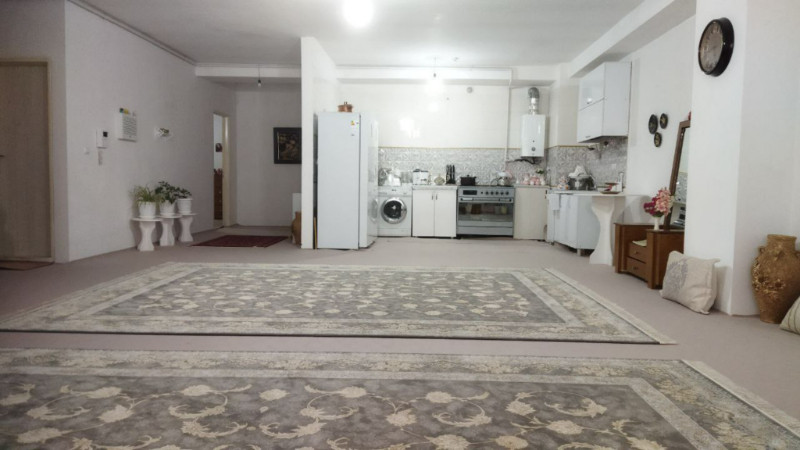 آپارتمان 145 متری سه خوابه در خیابان رنجبر ملایر1269915923