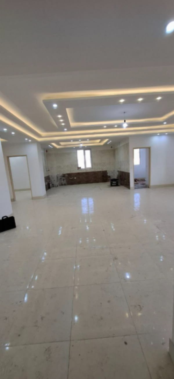آپارتمان 155 متری سه خوابه در میدان قائم ملایر