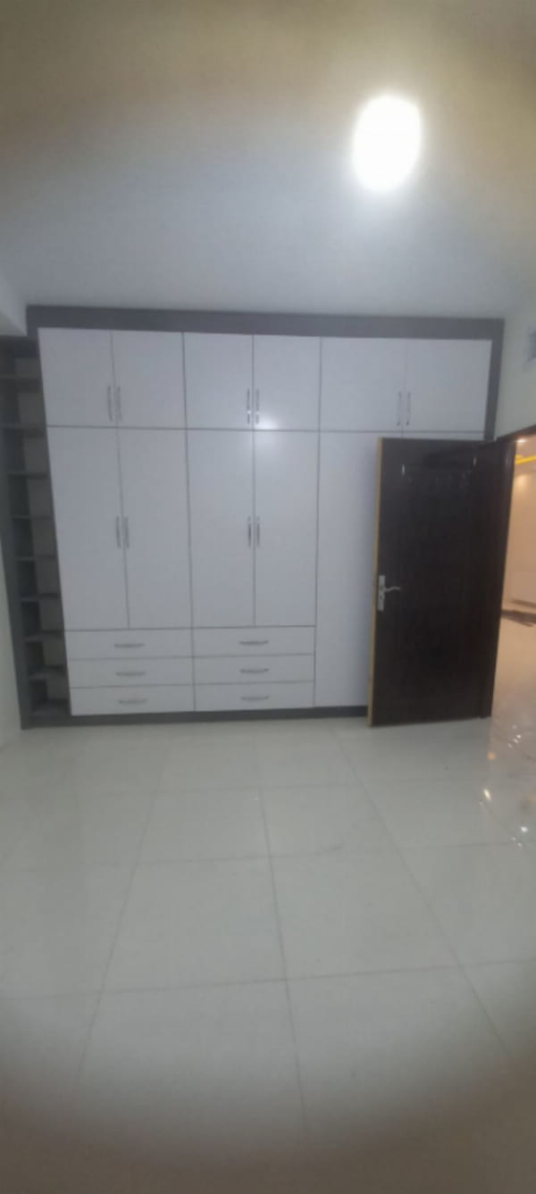 آپارتمان 115 متری دو خوابه در فاز 3 پرند