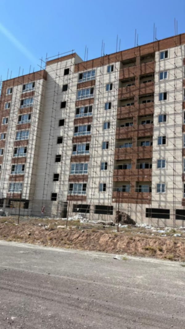 آپارتمان 90 متری دو خوابه در فاز 6 پرند