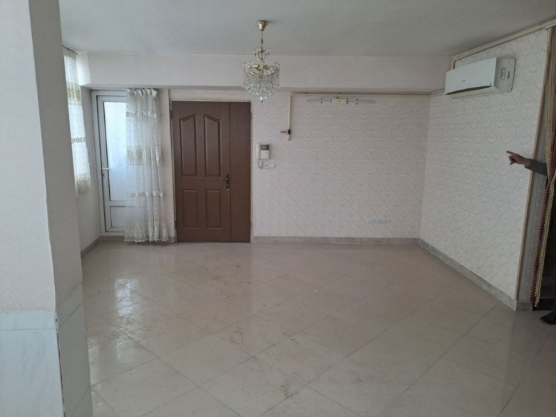 آپارتمان 76 متری دو خوابه در بلوار نبوت ملایر