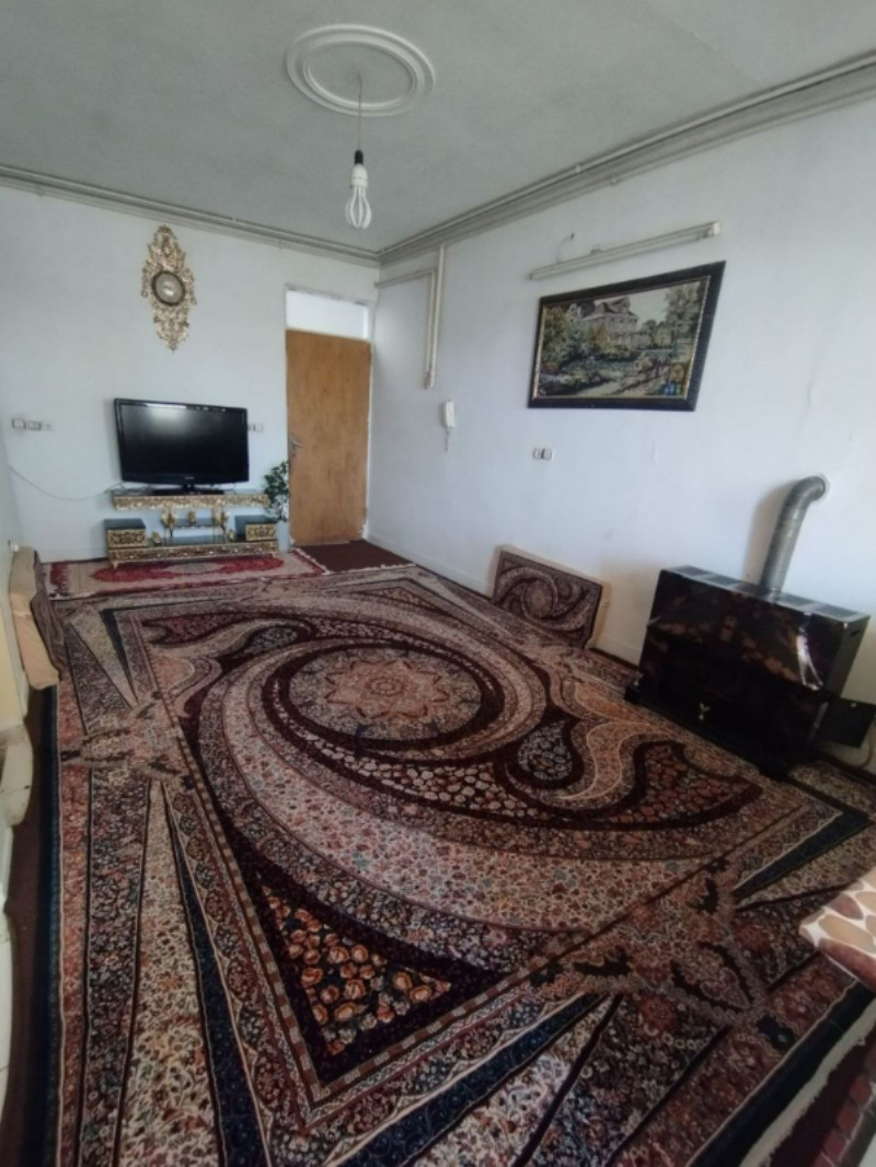 آپارتمان 65 متری دو خوابه در خیابان میثم تمار ملایر