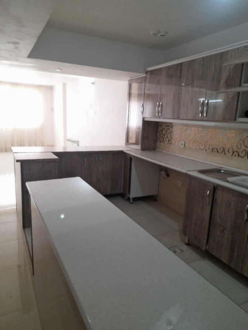 آپارتمان 98 متری دو خوابه در خیابان ادیب سبزوار