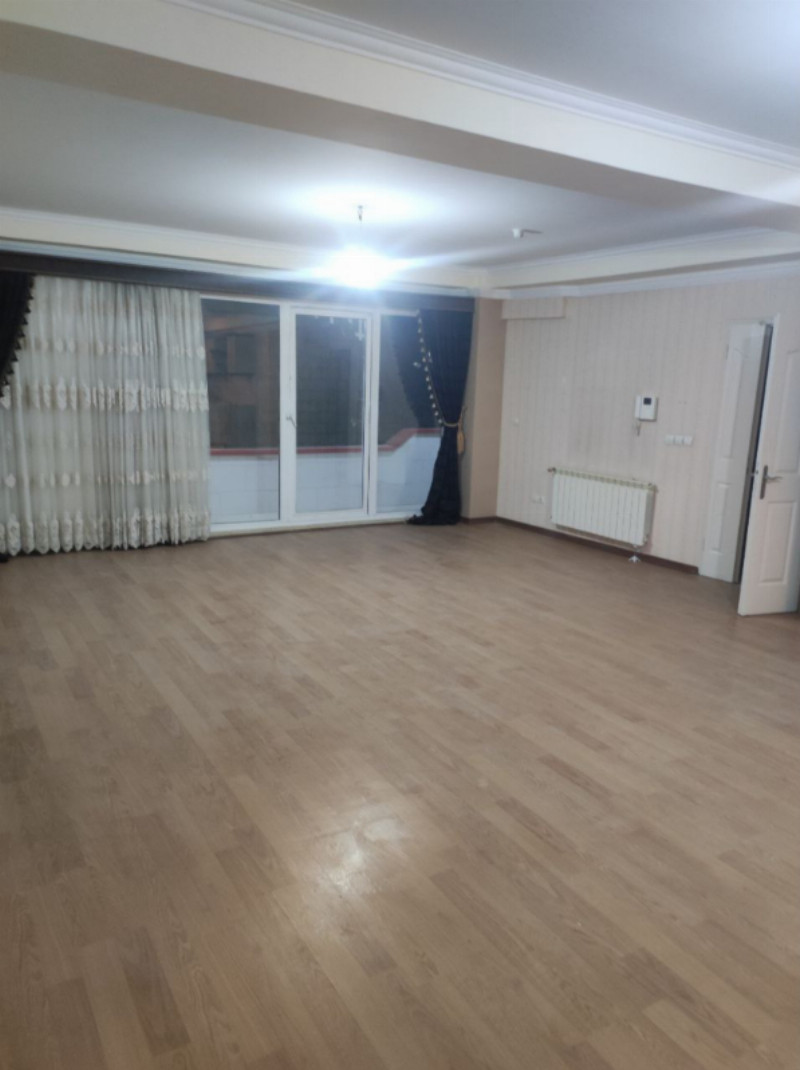 آپارتمان 105 متری دو خوابه در کوی نصر تبریز