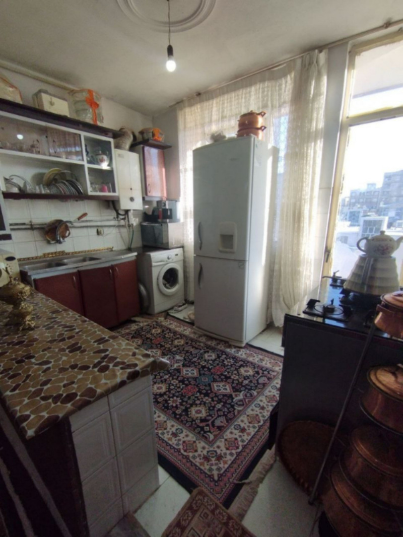 آپارتمان 65 متری دو خوابه در خیابان میثم تمار ملایر