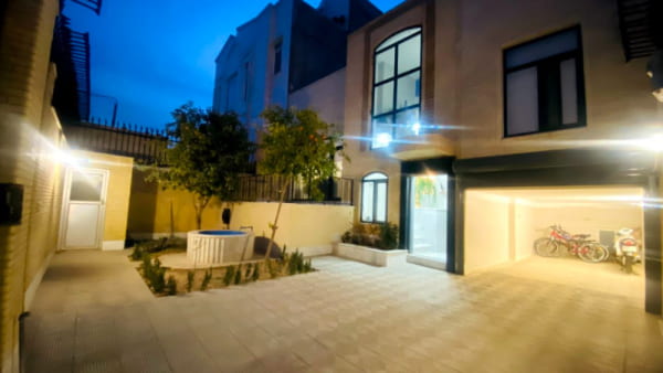 خانه 231 متری سه خوابه در خیابان مقداد یزد
