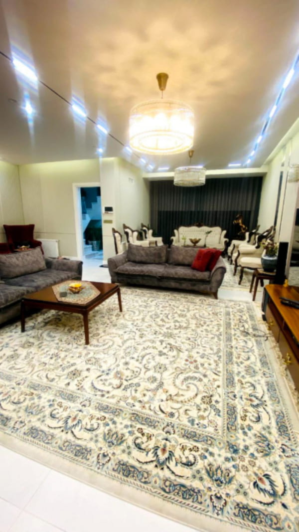 خانه 231 متری سه خوابه در خیابان مقداد یزد