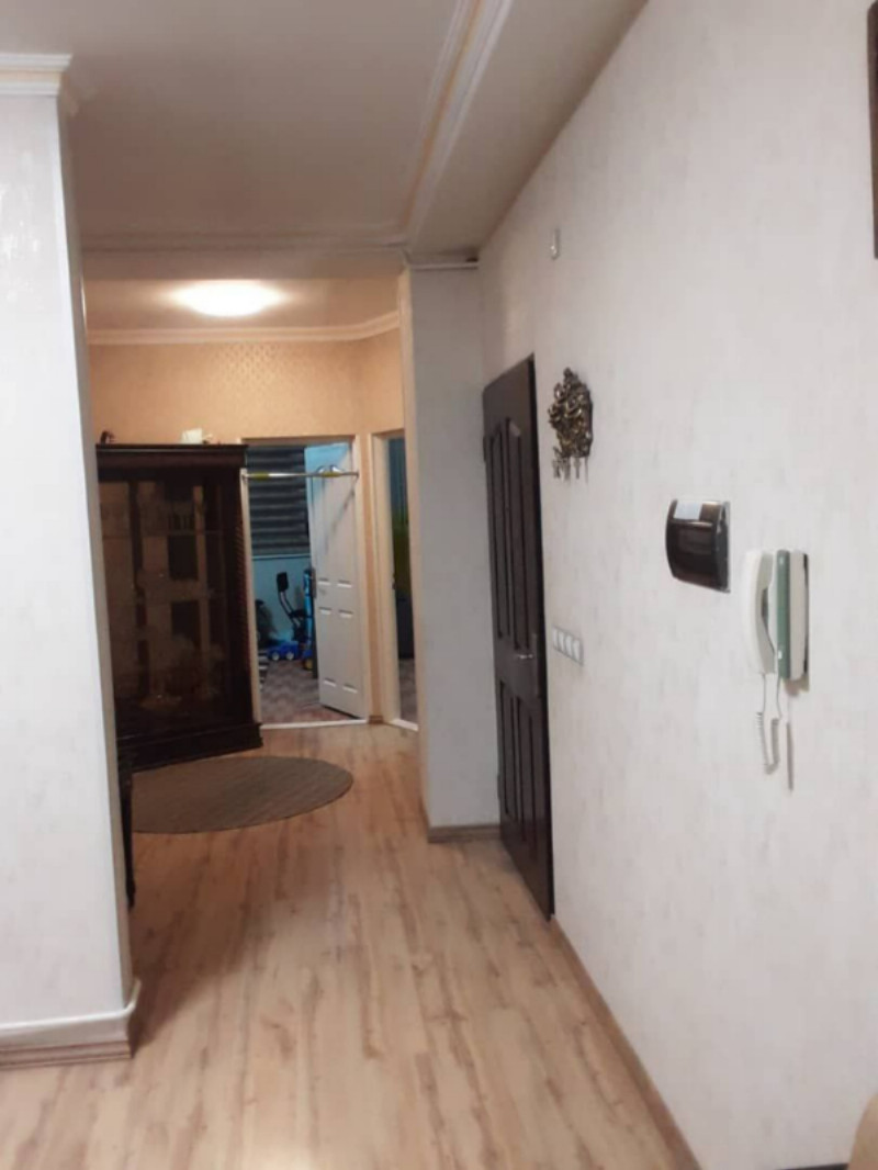 آپارتمان 117 متری دو خوابه در باغمیشه تبریز1275067086