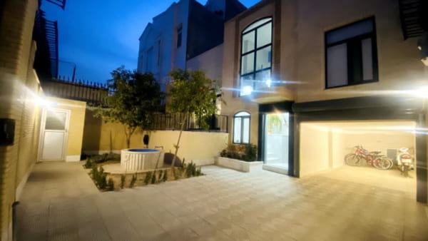 خانه 231 متری دو خوابه در خیابان مقداد یزد