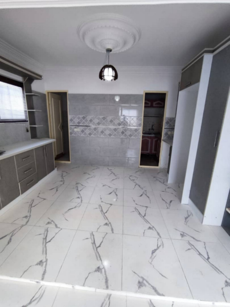 آپارتمان 85 متری یک خوابه در فریدون کنار