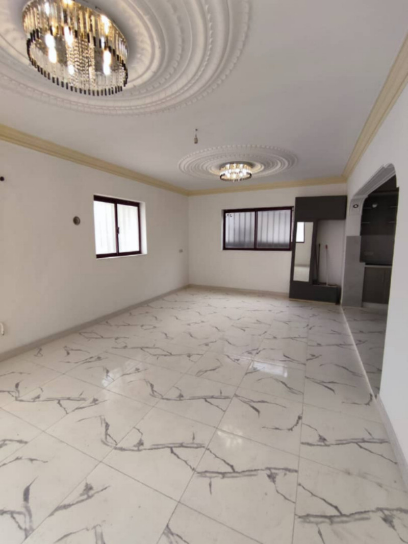 آپارتمان 85 متری یک خوابه در فریدون کنار