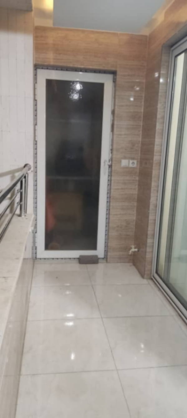 آپارتمان 140 متری سه خوابه در برازنده اصفهان