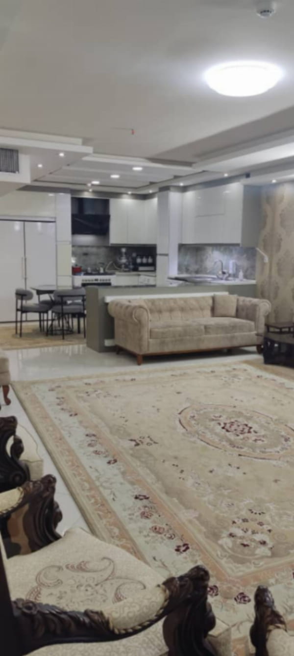 آپارتمان 140 متری سه خوابه در برازنده اصفهان