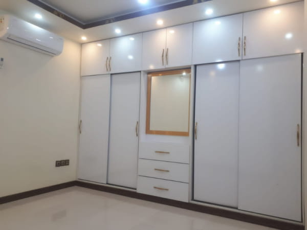 آپارتمان 115 متری دو خوابه در بلوار کاوه اصفهان