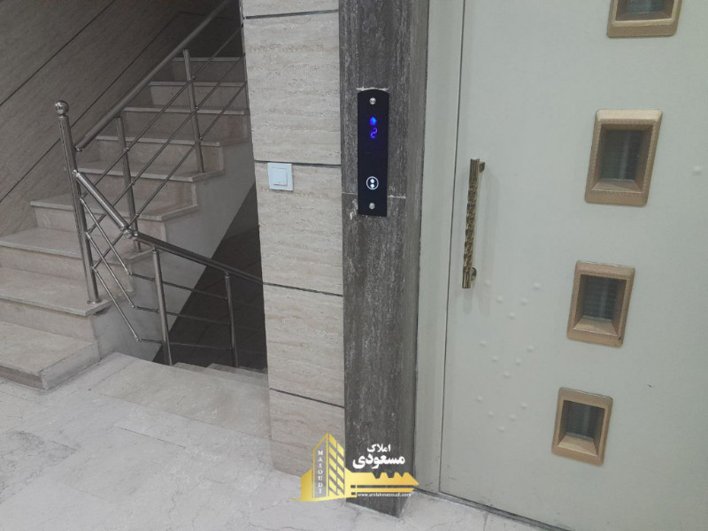 آپارتمان 130 متری سه خوابه در میدان امام خمینی شهریار