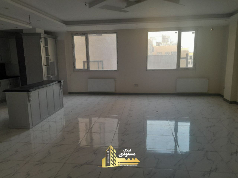 آپارتمان 130 متری سه خوابه در میدان امام خمینی شهریار