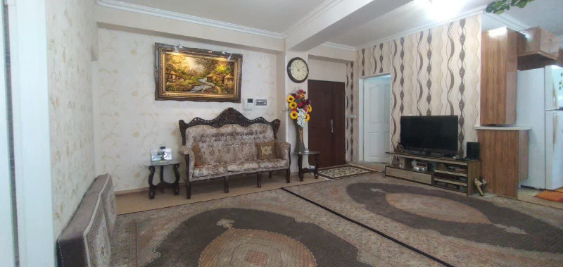 آپارتمان 85 متری دو خوابه در فلکه خیام تبریز1281069335