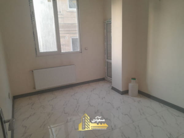آپارتمان 130 متری سه خوابه در میدان امام خمینی شهریار