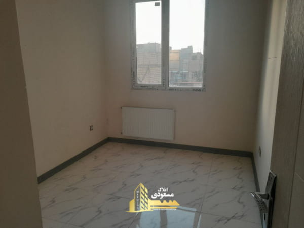 آپارتمان 130 متری سه خوابه در میدان امام خمینی شهریار