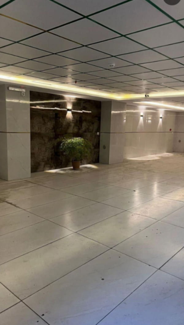 آپارتمان 140 متری سه خوابه در فلکه خیام تبریز