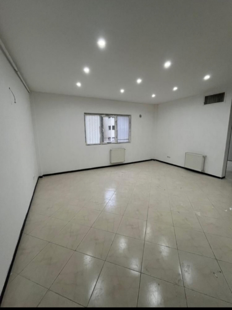 آپارتمان 80 متری دو خوابه در فاز 5 پرند با وام1282009730