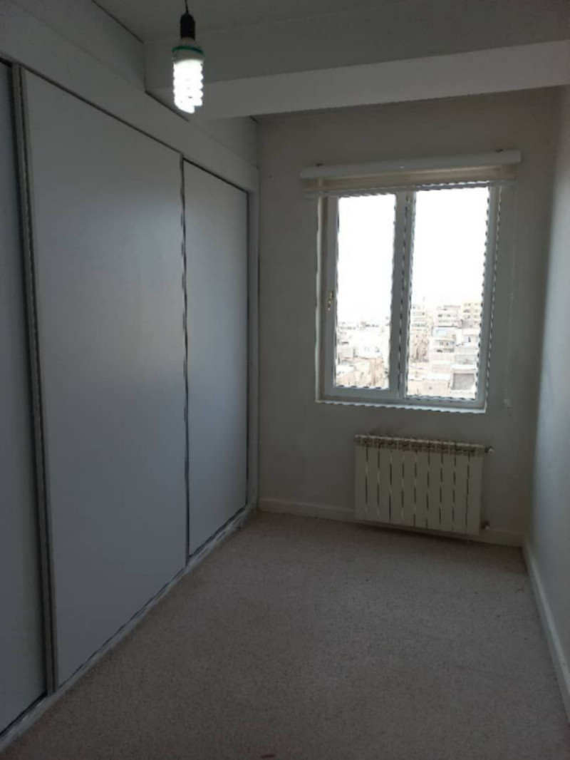 آپارتمان 92 متری دو خوابه در مرزداران تبریز1282489849