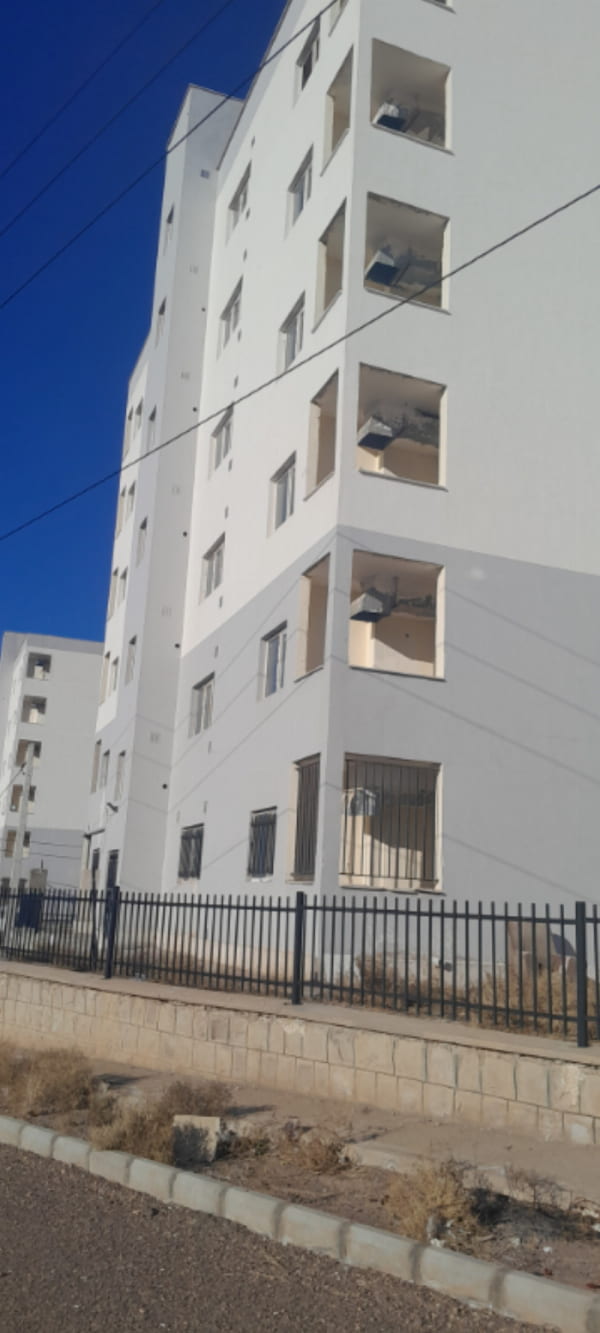 آپارتمان 350 متری دو خوابه در فاز 5 پرند با وام