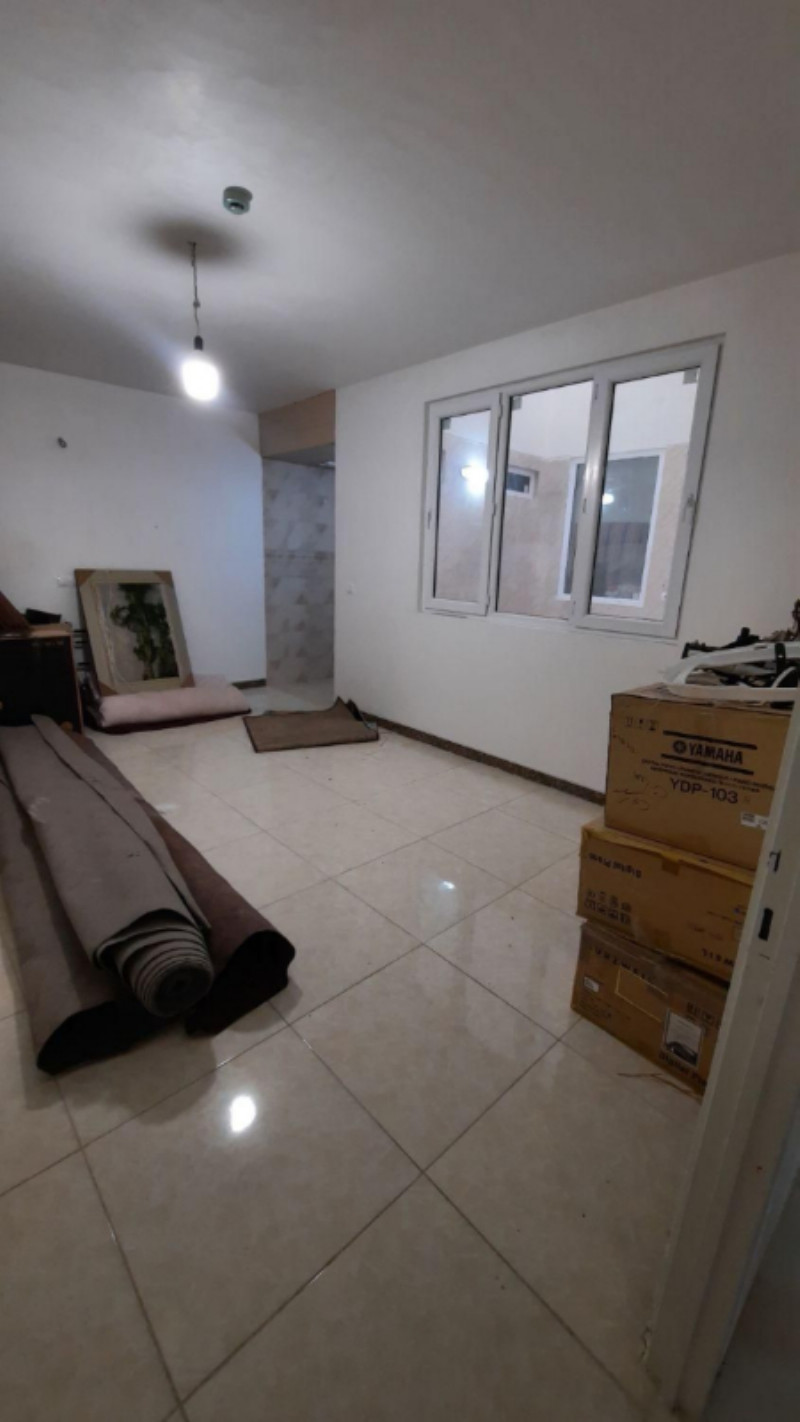 آپارتمان 227 متری چهارخوابه در طالقانی همدان12852810596