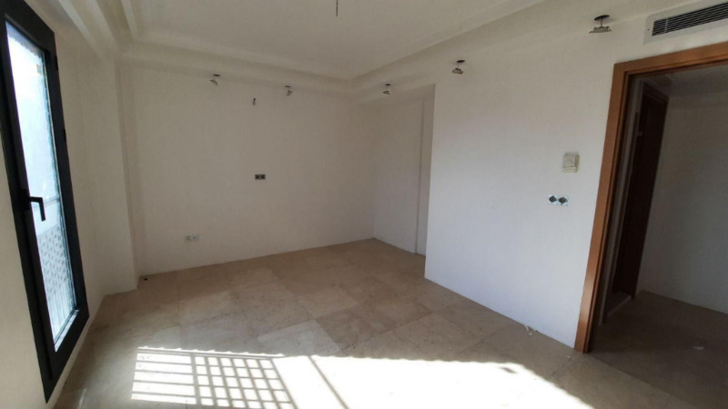 آپارتمان 202 متری سه خوابه در جهان نما همدان12853110629