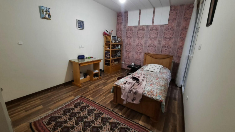 آپارتمان 153 متری سه خوابه در جهان نما همدان12853010625