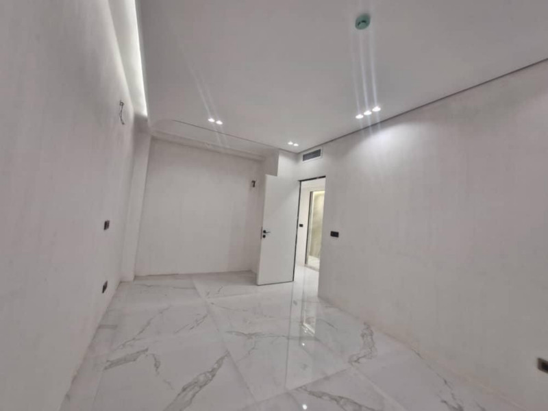 آپارتمان 135 متری سه خوابه در رکنی همدان12857810717
