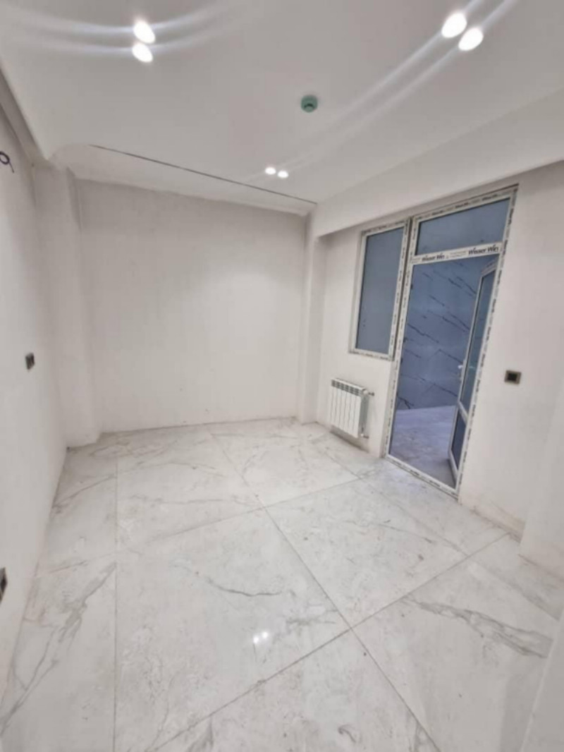 آپارتمان 135 متری سه خوابه در رکنی همدان12857810720