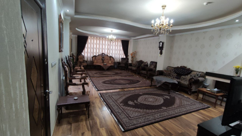 آپارتمان 165 متری سه خوابه در ولیعصر تبریز12856210697